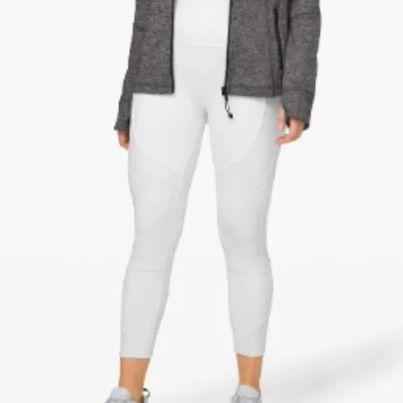 (6218) LULULEMON New Ambition Super High-Rise Tight 28" WAIST=12.5" *FLAW - Picture 6 of 10